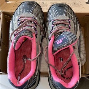 Steeled toe sketchers shoes